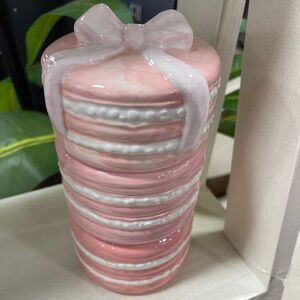 Pink Bow Macarons Stacked Pastel Ceramic Cookie Jar matching Food Stool NWT